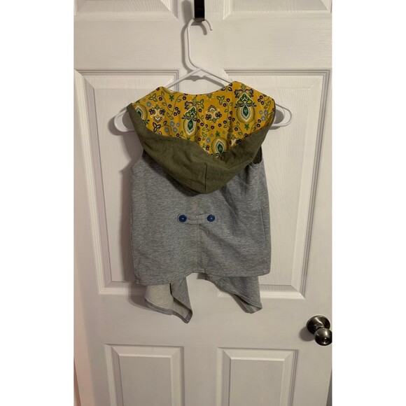 Matilda Jane 435 fork in the road vest with hood. Size 8. - Picture 4 of 6